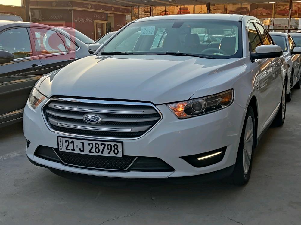 Ford Taurus